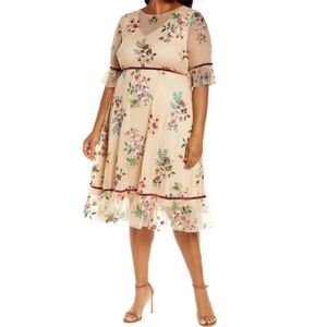 Kiyonna NWOT Women's Beige Floral Embroidered Mesh Elbow Sleeve Midi Dress Sz 2X